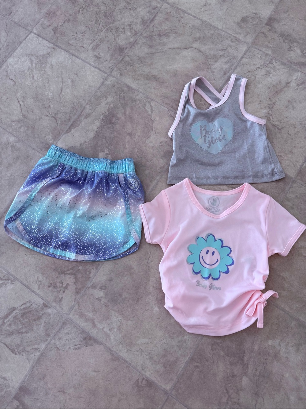 Body Glove Girls Sparkle Bottoms & 2 tops - size 18M